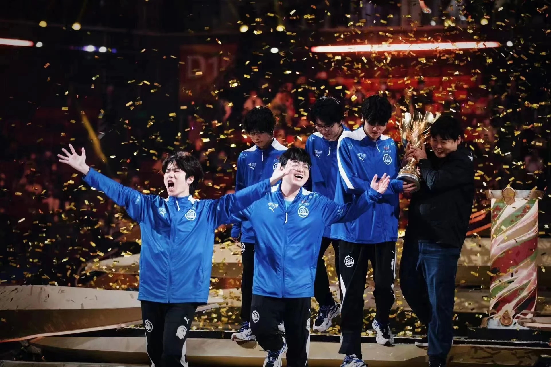 加赛战报：深圳DYG不敌济南RW侠，跌入A组。